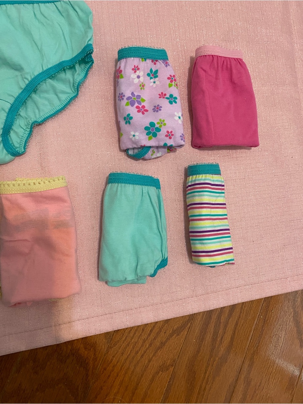 Girls' Cotton Briefs Underwear - size 4T/5T lot of 11 - Picture 4 of 5